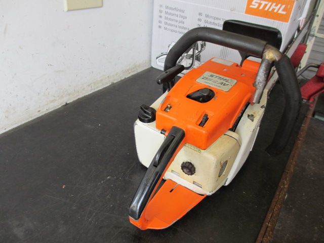 Stihl 056 Magnum II Chainsaw with 32 Bar/Chain *WOW*  