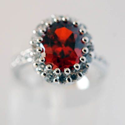 Clear Topaz and Garnets .925 Sterling Silver Ring sz 6  