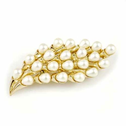 Trifari Crown Goldtone/Pearl Spray Brooch 1940’S  