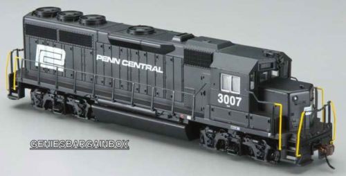 HO SCALE BACHMANN PENN CENTRAL GP 40 DCC LOCO IHC 60303  