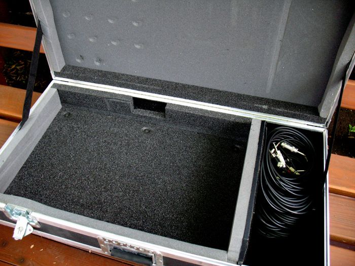 Michael Landau Pedal Board / Rack System   Bob Bradshaw CAE  