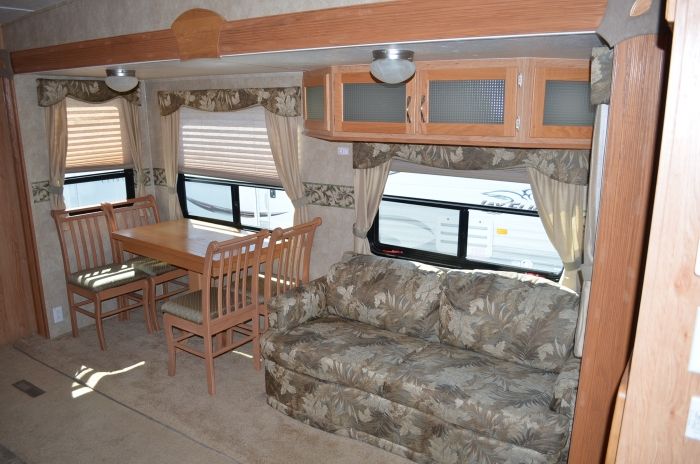   34 FSWB Triple Slide Fifth Wheel Bunk House Camper RV DEAL  