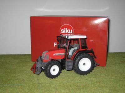Siku Fendt 412 Vario tractor BOXED Ltd Edt  