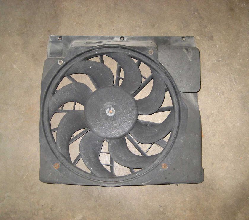 BMW E36 AC Condenser Auxiliary Cooling Fan 92 318i 325i  