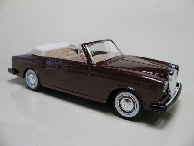 43 Rolls Royce Corniche (1996) Brown diecast  