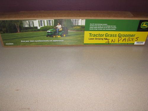 John Deere LP1001 42 Tractor Grass Groomer NEW in Box  