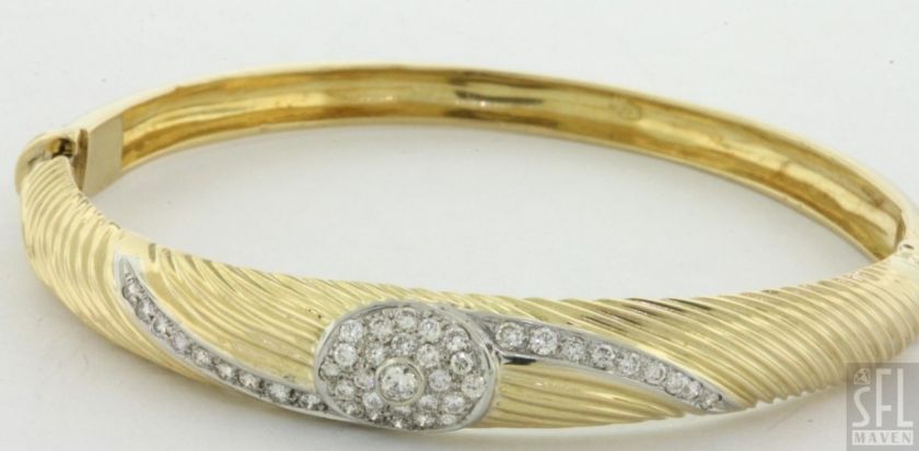  TWO TONE GOLD 0.92CT VS2 CLARITY AND G COLOR DIAMOND BANGLE BRACELET