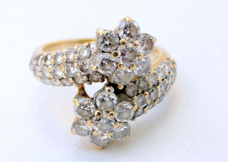 Designer 18 K solid gold Diamond ring jewelry  