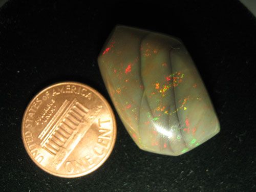 opals are shown dry and 100 % natural pictures and videos are made 