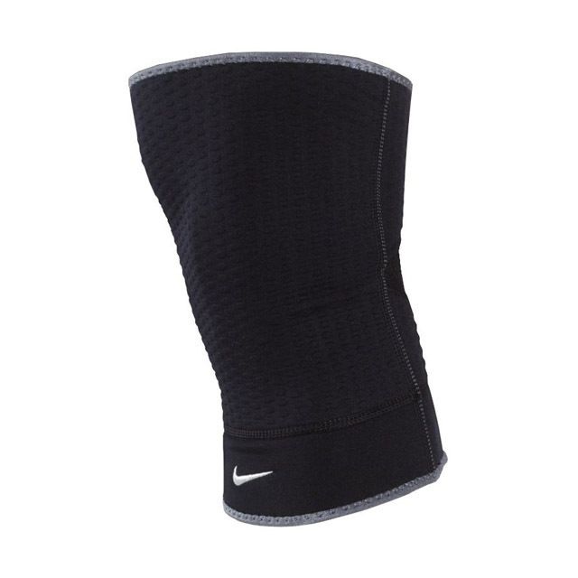   Closed Patella Knee Sleeve pro professional basketball baseball soccer