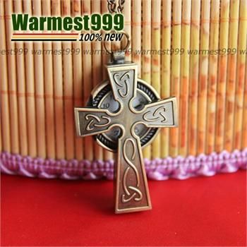   Bronze Vintage Charm Cross Quartz Pocket Watch Pendant Necklace HB078