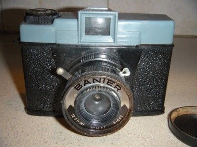   VINTAGE 1960s BANIER CAMERA DIANA CLONE PLASTIC BODY USES 120 FILM