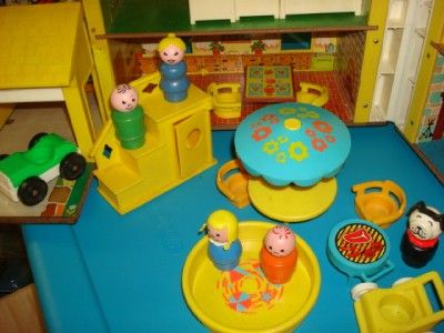   1969 Fisher Price Little People Family Play House #952 EX VINTAGE TOYS