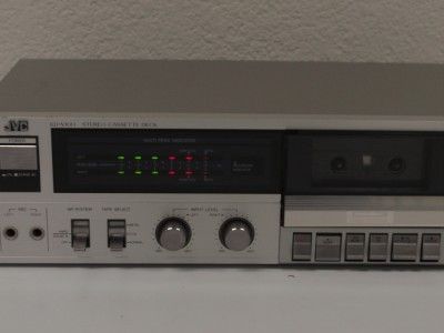 JVC KD V100 STERO CASSETTE TAPE DECK PLAYER   TESTED WORKING   ANRS 