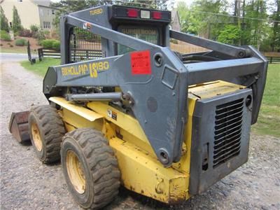 NEW HOLLAND LS180, SMOOTH BUCKET, GOOD TIRES, SKID STEER LOADER  