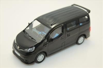 Item 143 Zhengzhou Nissan NV 200 Van black