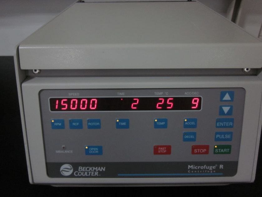 BECKMAN COULTER Microfuge R CENTRIFUGE  