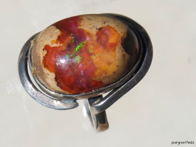 HUGE VINTAGE STERLING SILVER MEXICAN FIRE MATRIX OPAL RING  