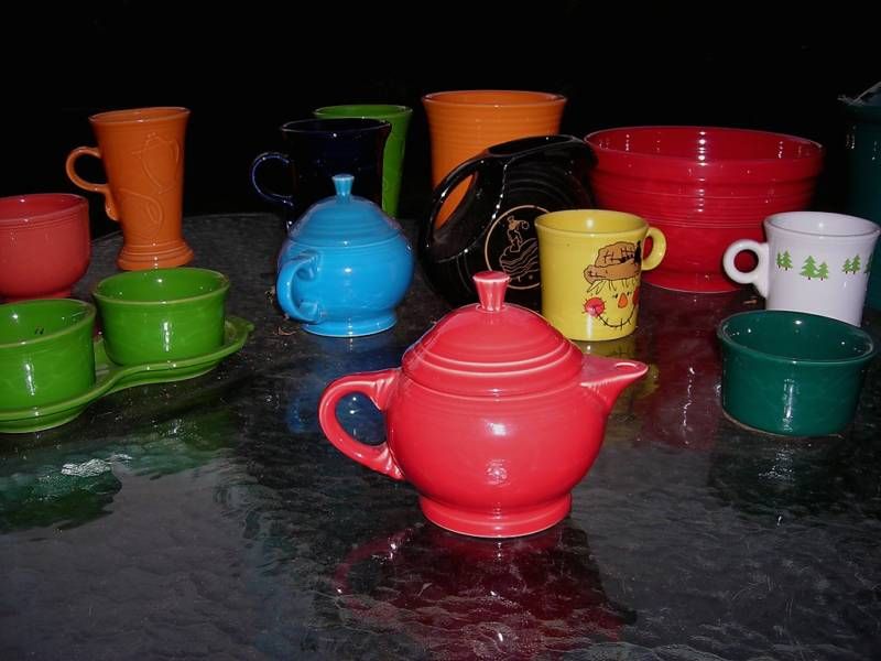 FIESTA WARE SMALL 2 CUP TEAPOT TEA POT scarlet red  